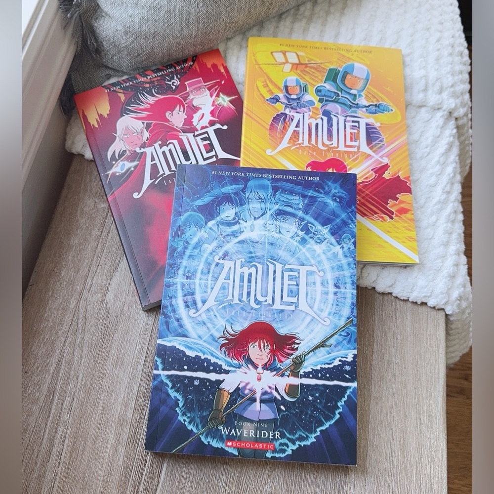 KIDS BOOKS Amulet Books 7-9